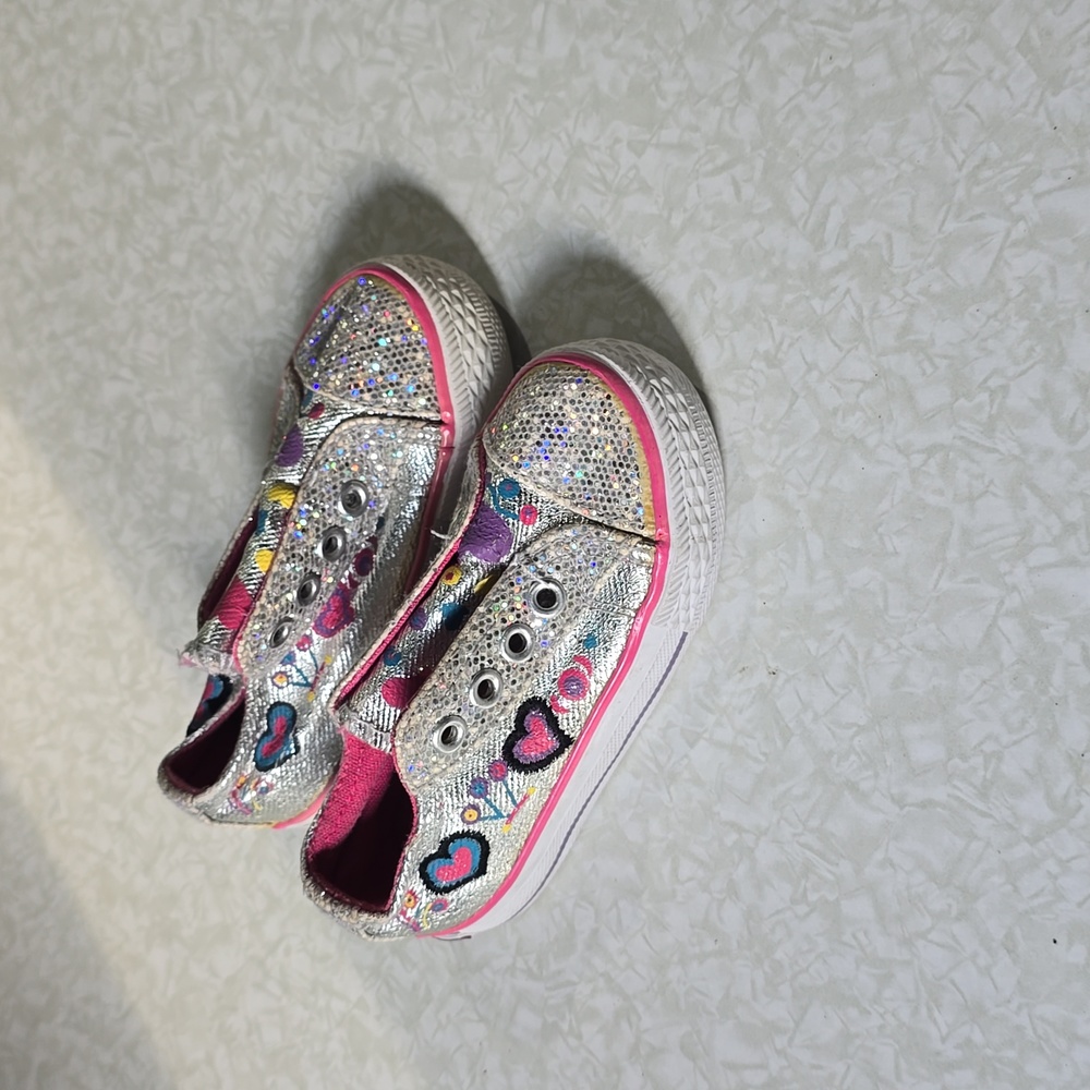 Stevies sneakers hearts and glitter size 5